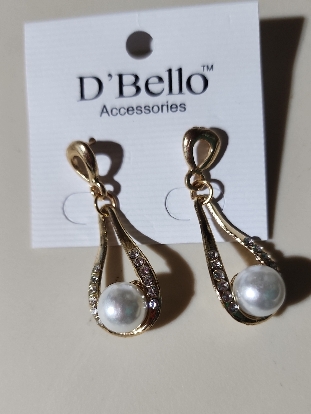 Gold Tone Pearl Teardrop Earrings